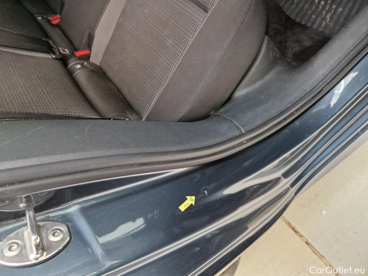  Skoda  Octavia 2.0 TDI 115CP Ambition DSG #49