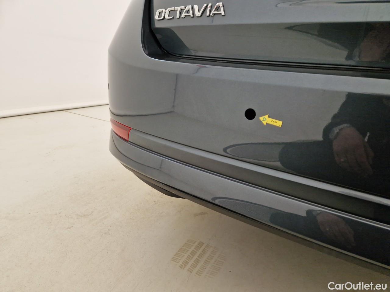  Skoda  Octavia 2.0 TDI 115CP Ambition DSG #35