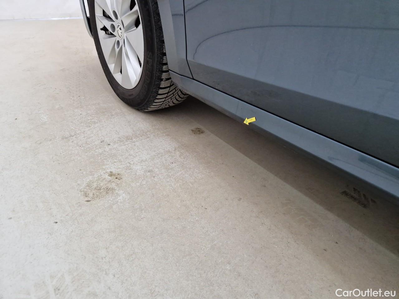  Skoda  Octavia 2.0 TDI 115CP Ambition DSG #5