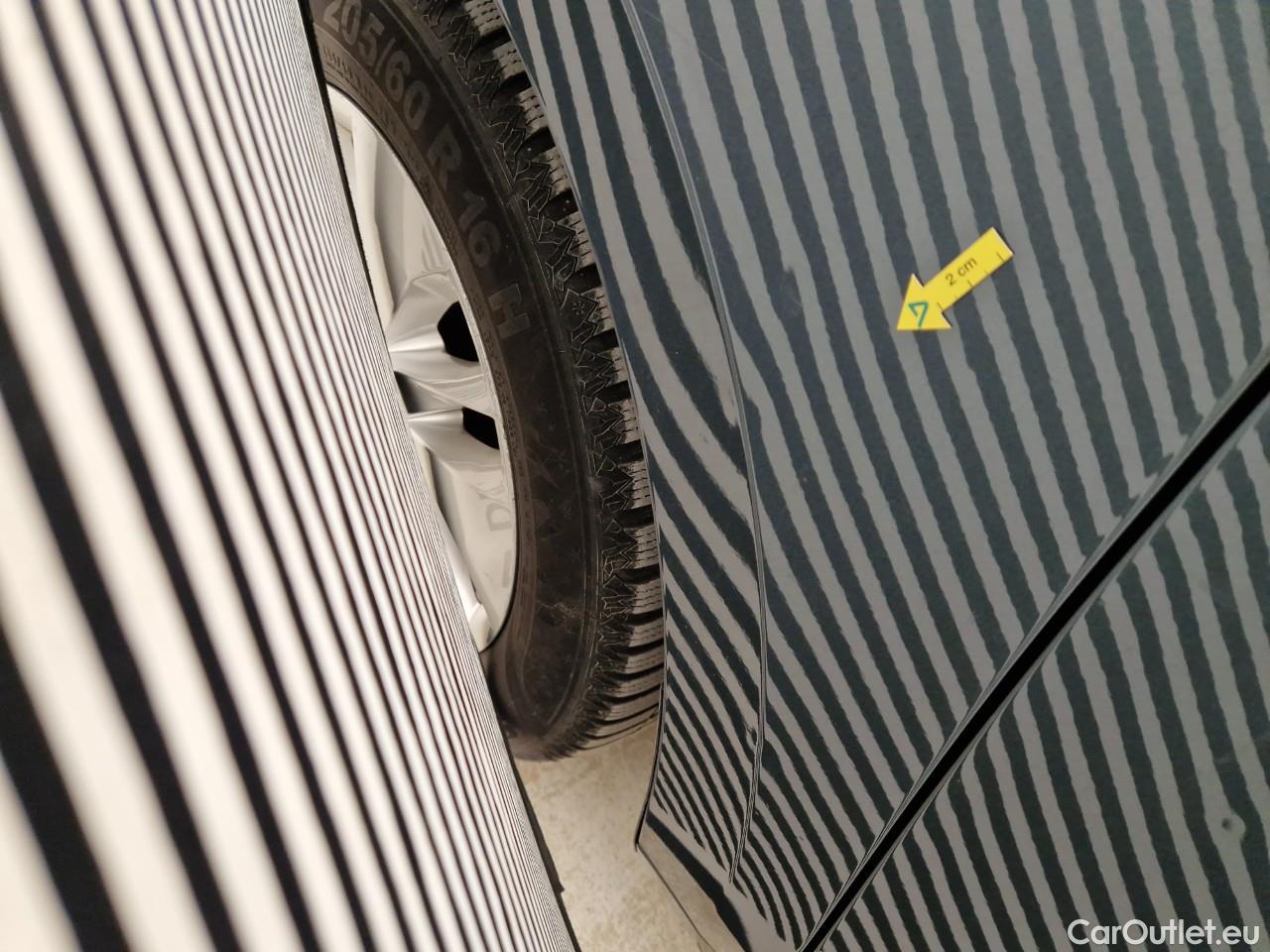  Skoda  Octavia 2.0 TDI 115CP Ambition DSG #8