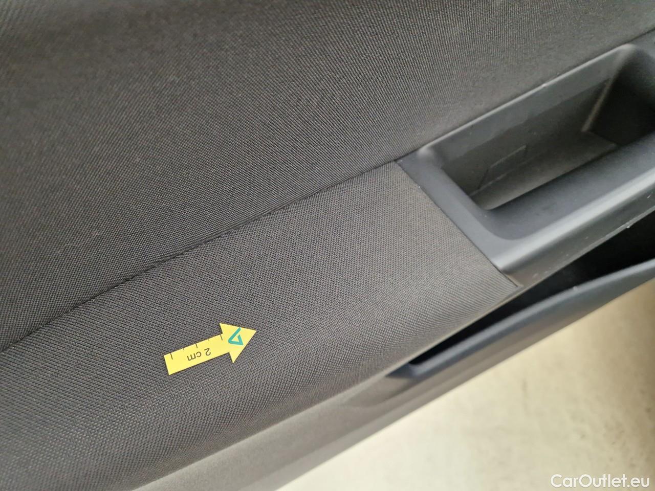  Volkswagen  Golf  2.0 TDI 116HP DSG Life Variant #28