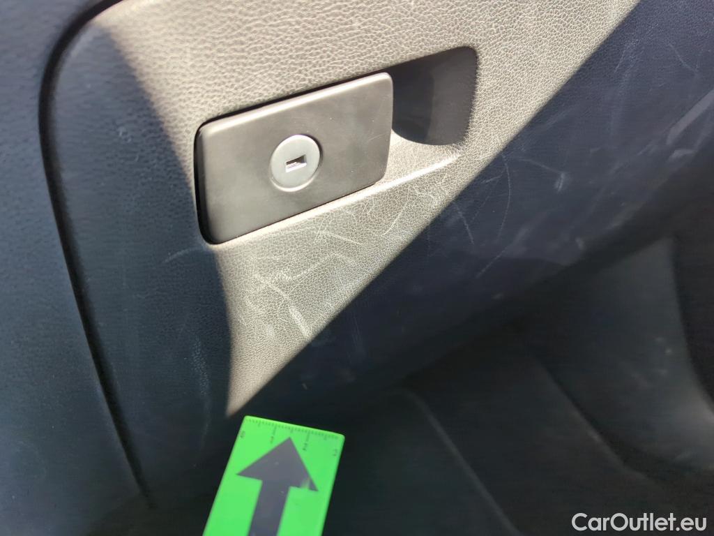  Volkswagen  Passat Comfortline1.5 TSI ACT DSG 150 CP #40