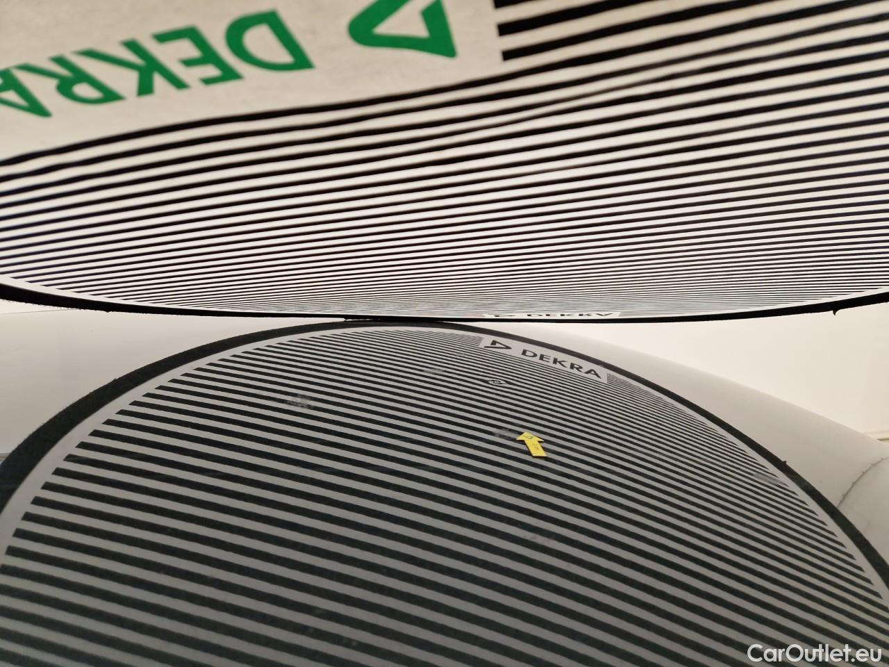  Skoda  Octavia 2.0 TDI 115CP Ambition DSG #41