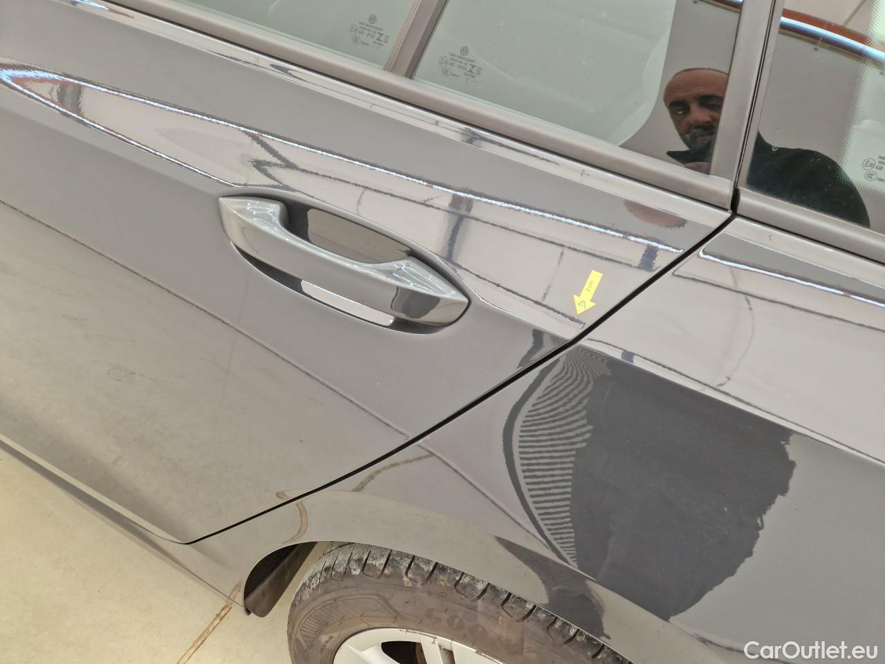  Volkswagen  Golf  2.0 TDI 116HP DSG Life Variant #26