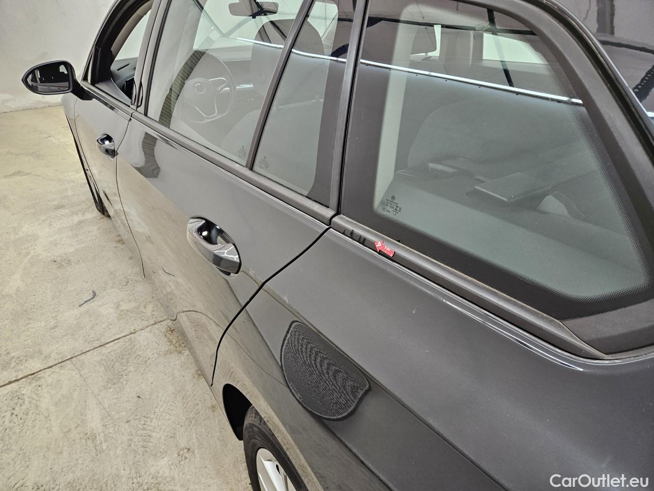  Volkswagen  Golf  2.0 TDI 116HP DSG Life Variant #50