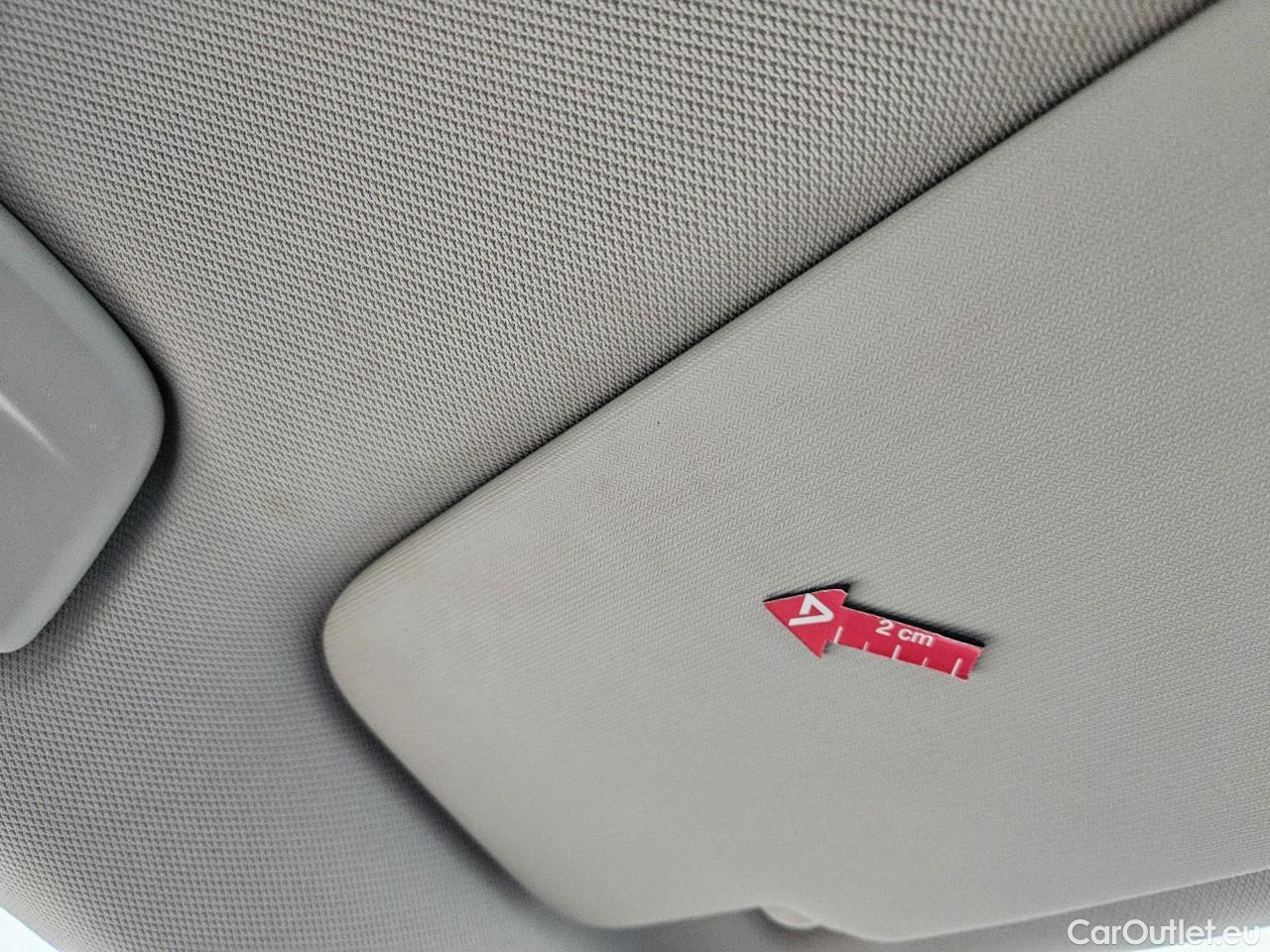  Volkswagen  Golf  2.0 TDI 116HP DSG Life Variant #51