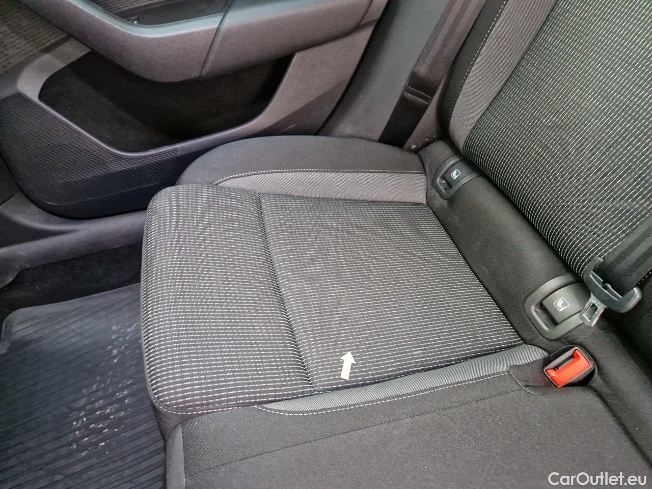  Skoda  Octavia 2.0 TDI 115CP Ambition DSG #48