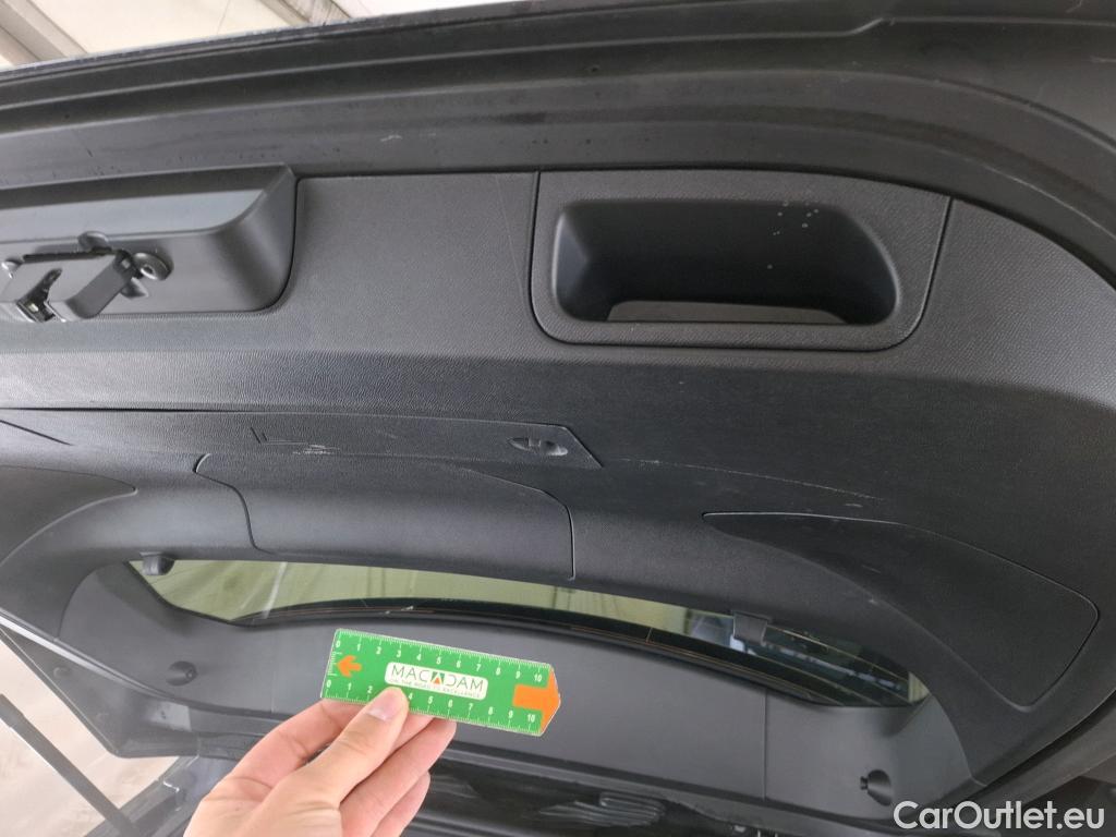  DS  DS7 DS DS 7 Crossback / 2017 / 5P / SUV E-TENSE 4x4 300 BASTILLE + #25