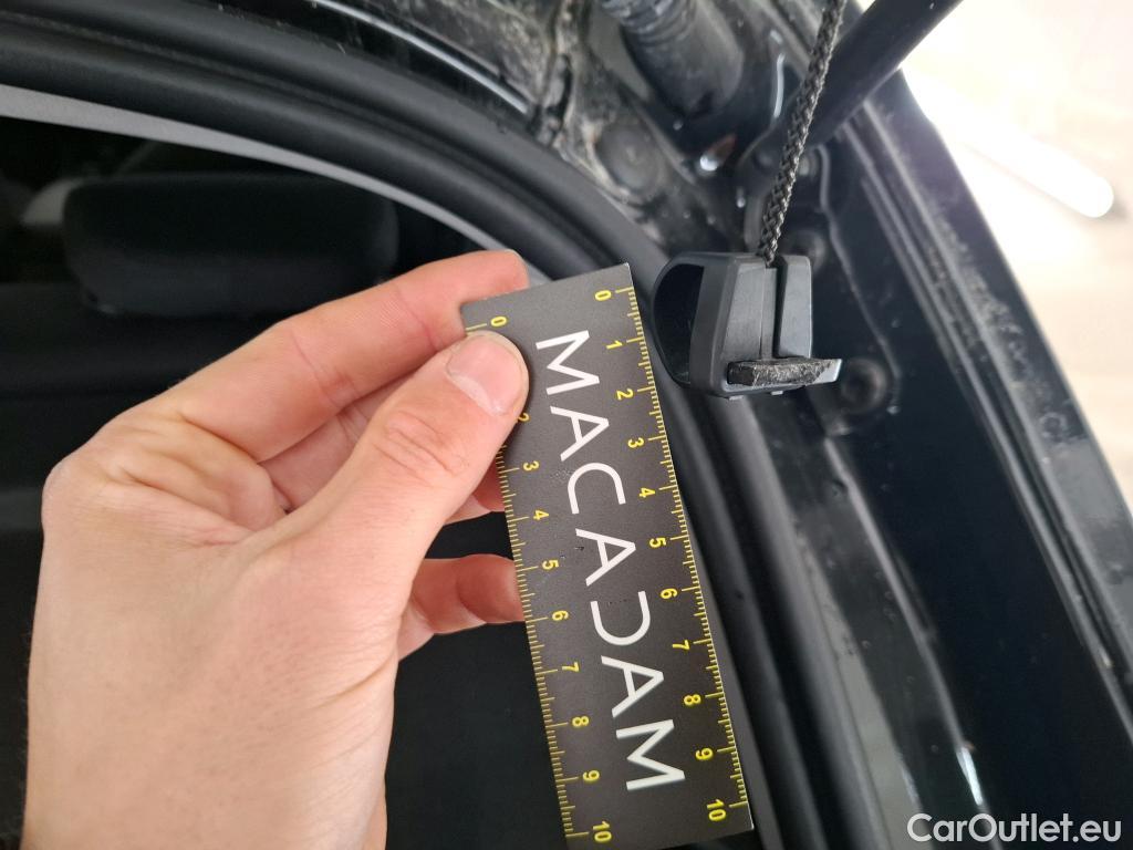  Bmw  Serie 1 BMW Série 1 / 2019 / 5P / Berline 116i Business Design #35