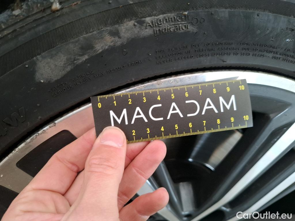  Bmw  Serie 1 BMW Série 1 / 2019 / 5P / Berline 116i Business Design #39