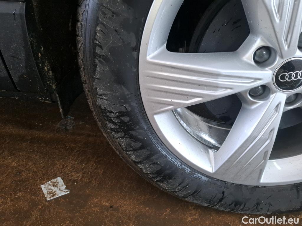  Audi  Q4 E-Tron  40 e-tron Executive 82kWh BVA #40