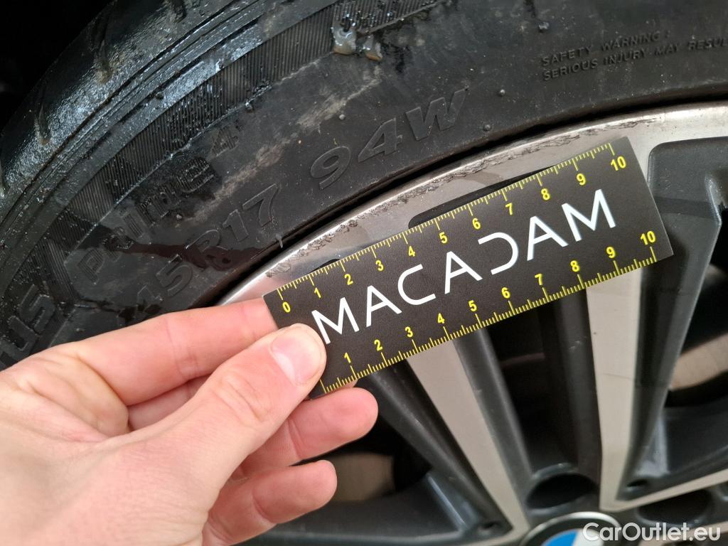  Bmw  Serie 1 BMW Série 1 / 2019 / 5P / Berline 116i Business Design #18