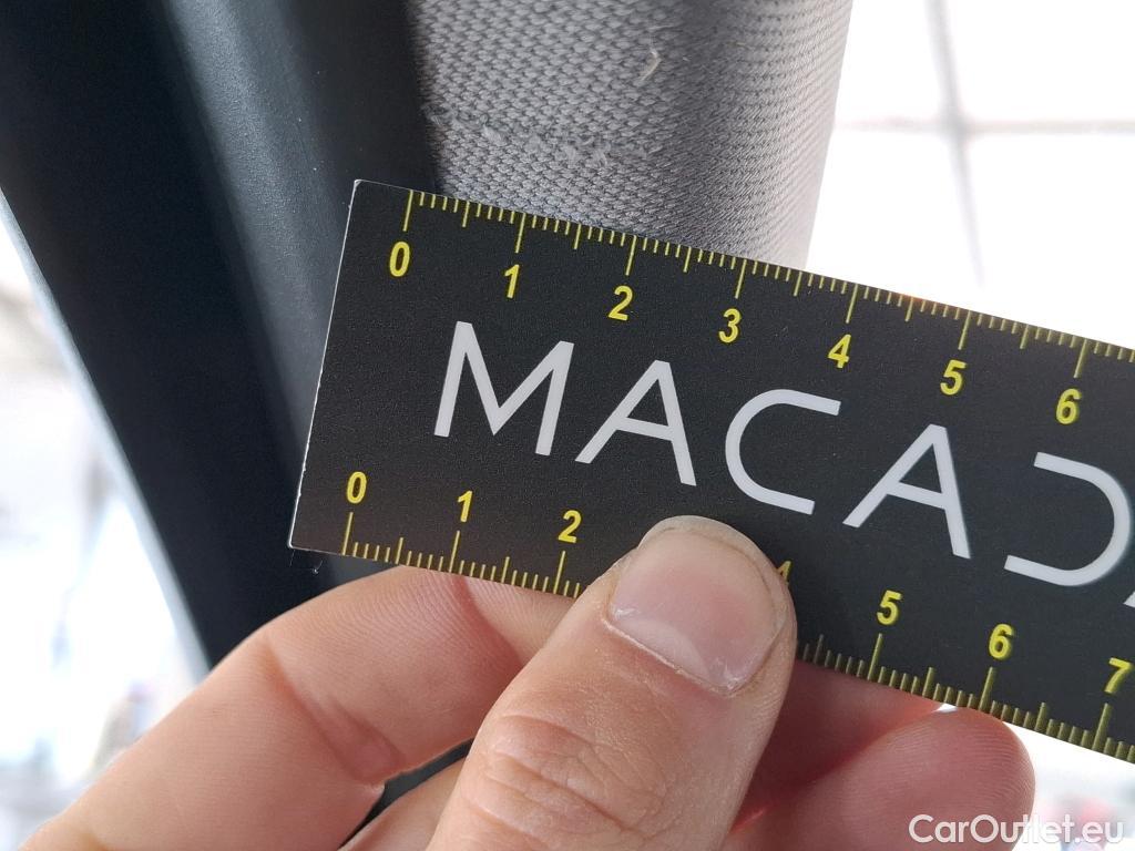  Bmw  Serie 1 BMW Série 1 / 2019 / 5P / Berline 116i Business Design #23