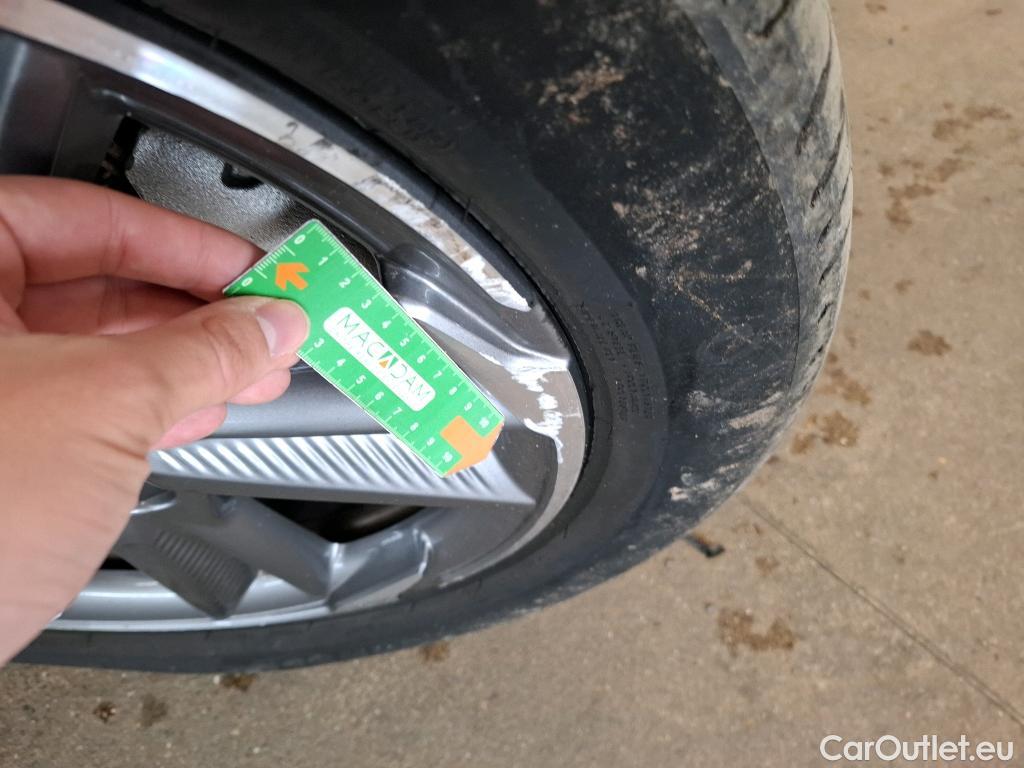  DS  DS7 DS DS 7 Crossback / 2017 / 5P / SUV E-TENSE 4x4 300 BASTILLE + #24