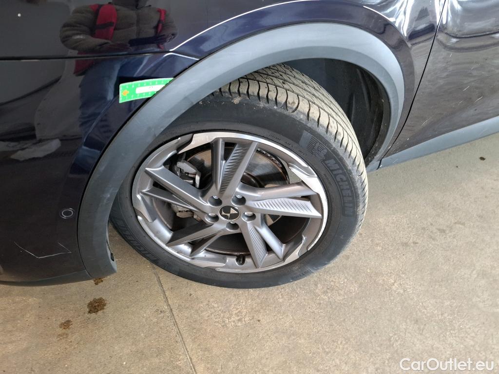  DS  DS7 DS DS 7 Crossback / 2017 / 5P / SUV E-TENSE 4x4 300 BASTILLE + #13