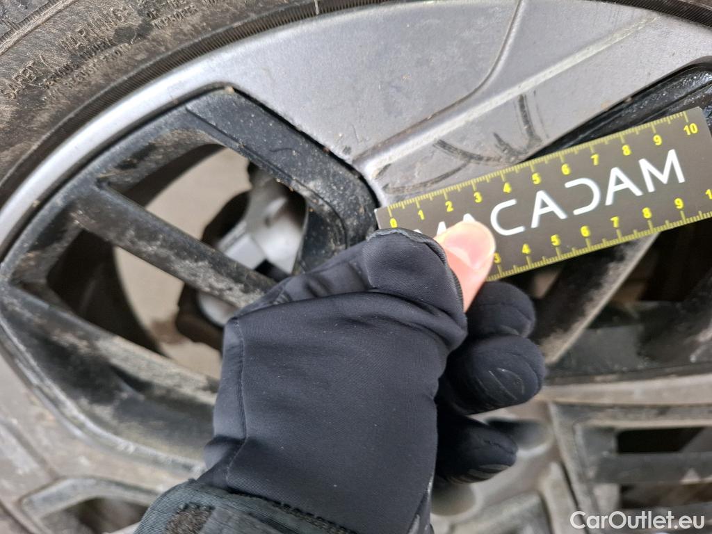  Citroen  C4  X Feel Pack 1.2 PureTech 130CV BVA8 6E #3