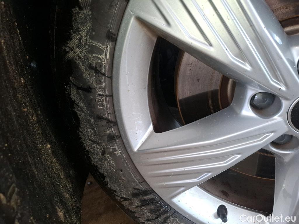  Audi  Q4 E-Tron  40 e-tron Executive 82kWh BVA #63