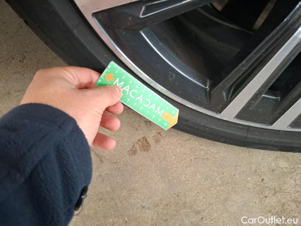  Bmw  Serie 1 BMW Série 1 / 2019 / 5P / Berline 1.5 116D DKG7 Business Design #6