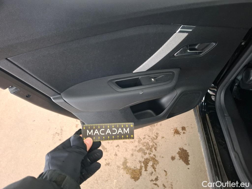  Citroen  C4  X Feel Pack 1.2 PureTech 130CV BVA8 6E #8