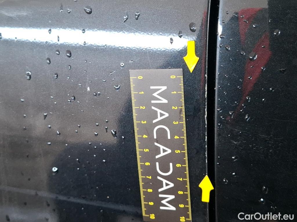  Bmw  Serie 1 BMW Série 1 / 2019 / 5P / Berline 116i Business Design #7