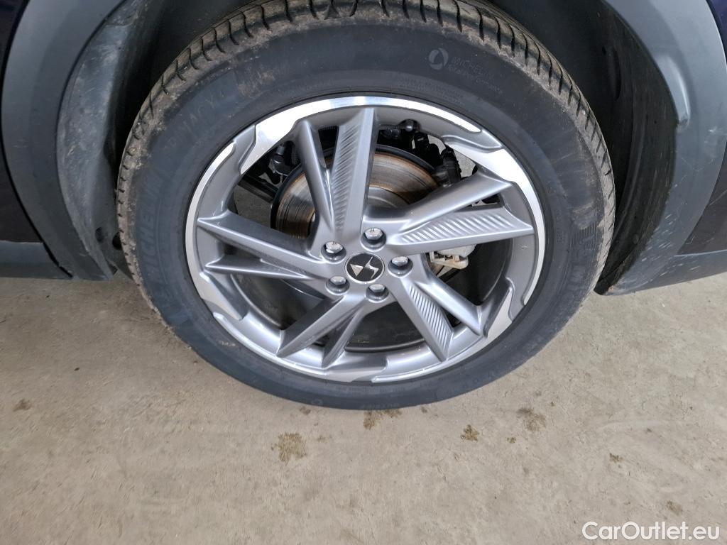  DS  DS7 DS DS 7 Crossback / 2017 / 5P / SUV E-TENSE 4x4 300 BASTILLE + #30