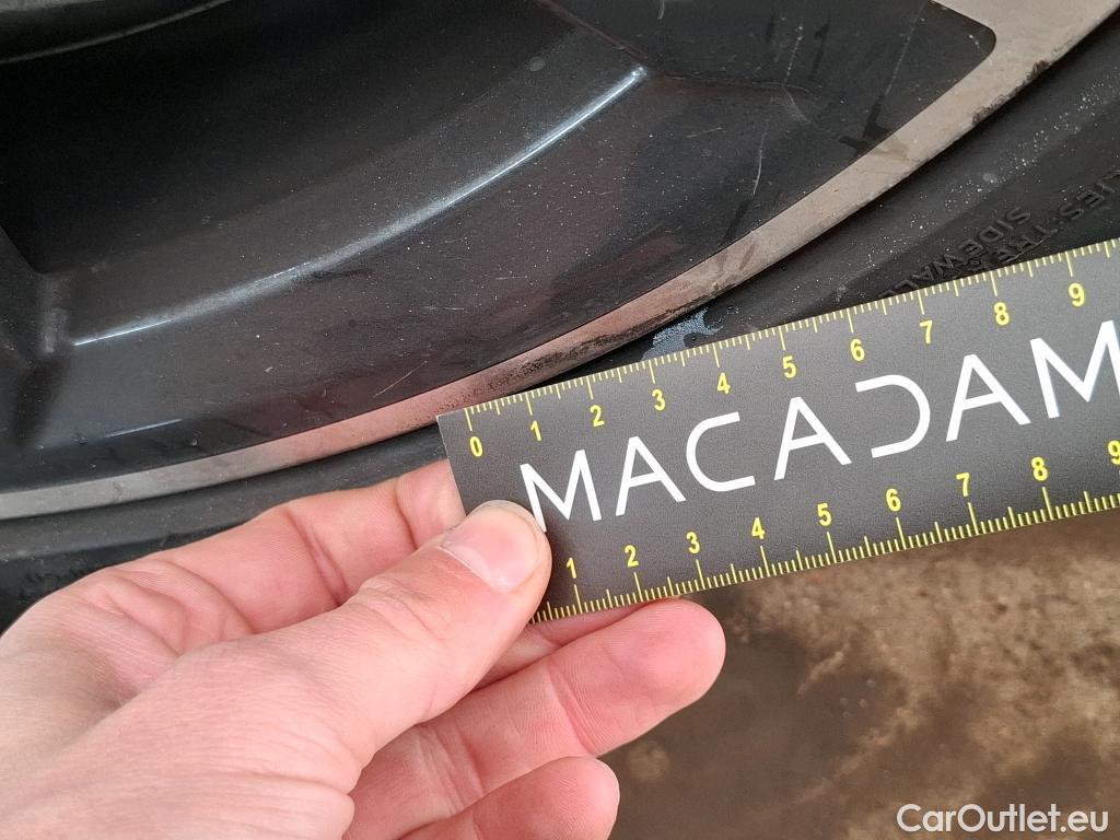  Bmw  Serie 1 BMW Série 1 / 2019 / 5P / Berline 116i Business Design #19