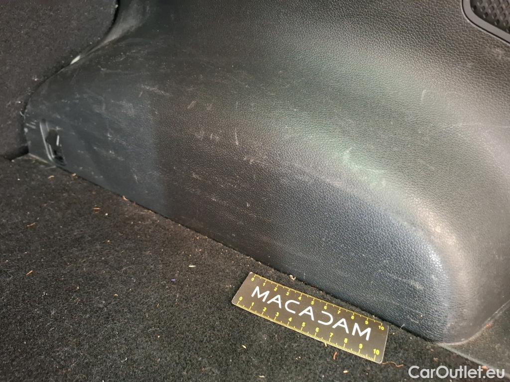  KIA  Sportage KIA  / 2021 / 5P / SUV 1.6 T-GDI 265 PHEV AUTO 4WD GT-LINE PREM #19