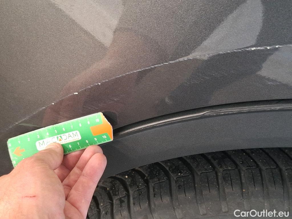  Ford  Kuga FORD  / 2019 / 5P / SUV 2.5 Duratec 190 FHEV Powershift Titanium #11