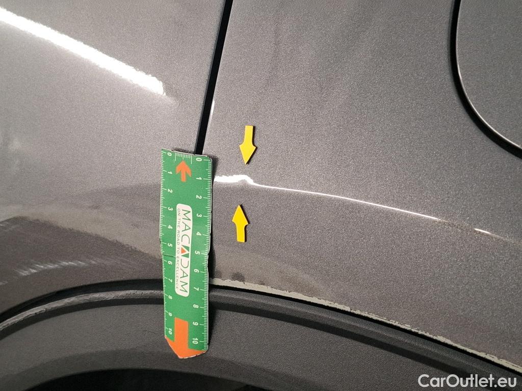  Ford  Kuga FORD  / 2019 / 5P / SUV 2.5 Duratec 190 FHEV Powershift Titanium #13