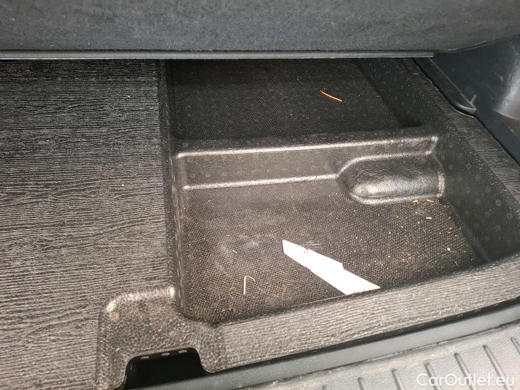  KIA  Sportage KIA  / 2021 / 5P / SUV 1.6 T-GDI 265 PHEV AUTO 4WD GT-LINE PREM #9