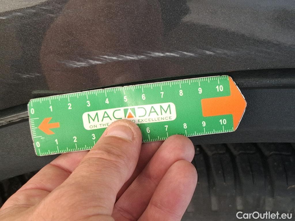  Ford  Kuga FORD  / 2019 / 5P / SUV 2.5 Duratec 190 FHEV Powershift Titanium #10