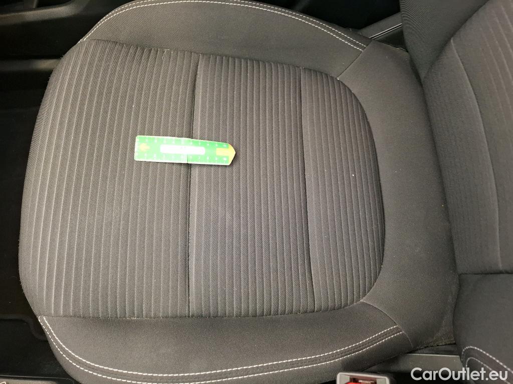  Ford  Kuga FORD  / 2019 / 5P / SUV 2.5 Duratec 190 FHEV Powershift Titanium #17