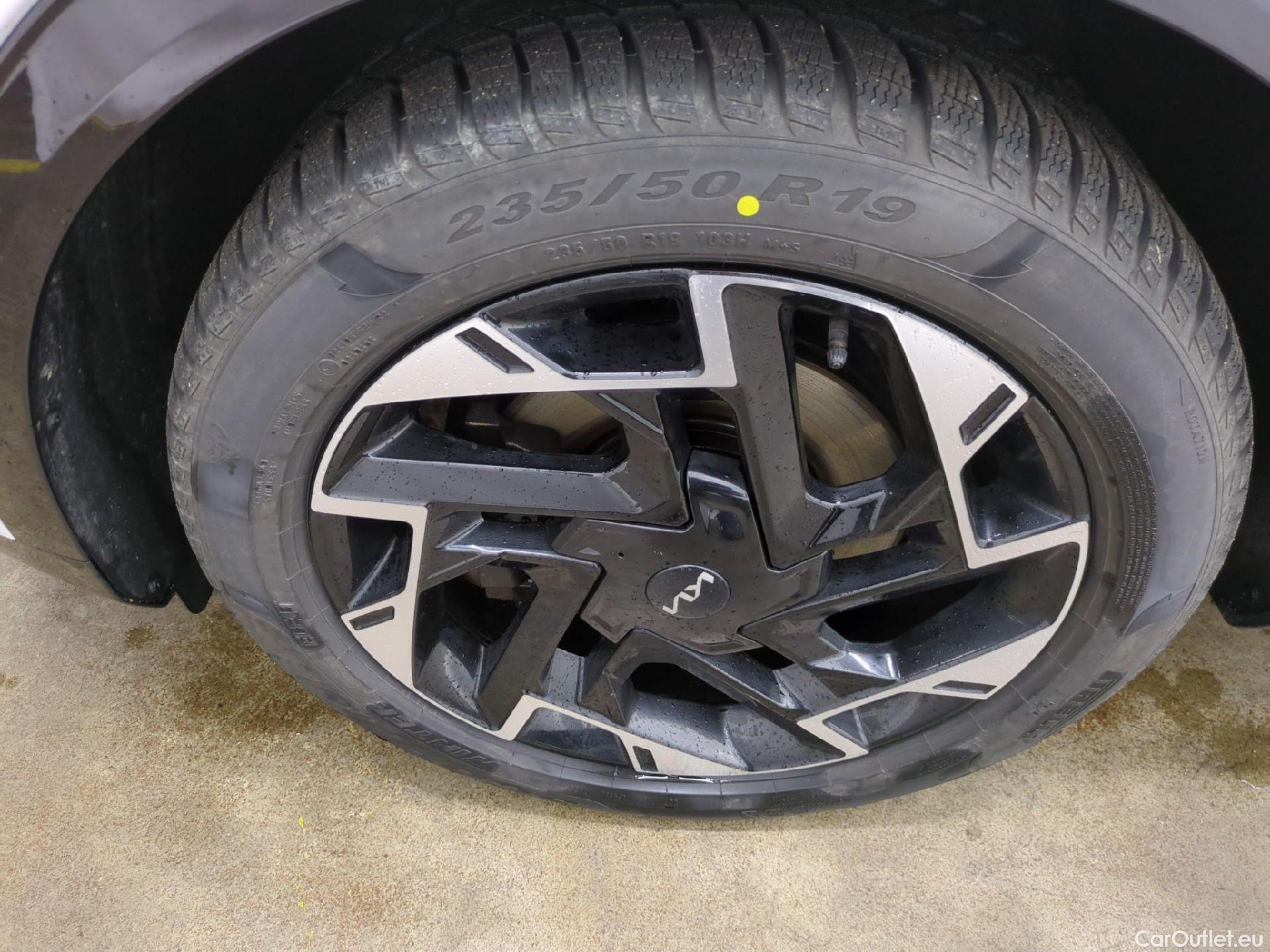  KIA  Sportage KIA  / 2021 / 5P / SUV 1.6 T-GDI 265 PHEV AUTO 4WD GT-L PREM BU #6