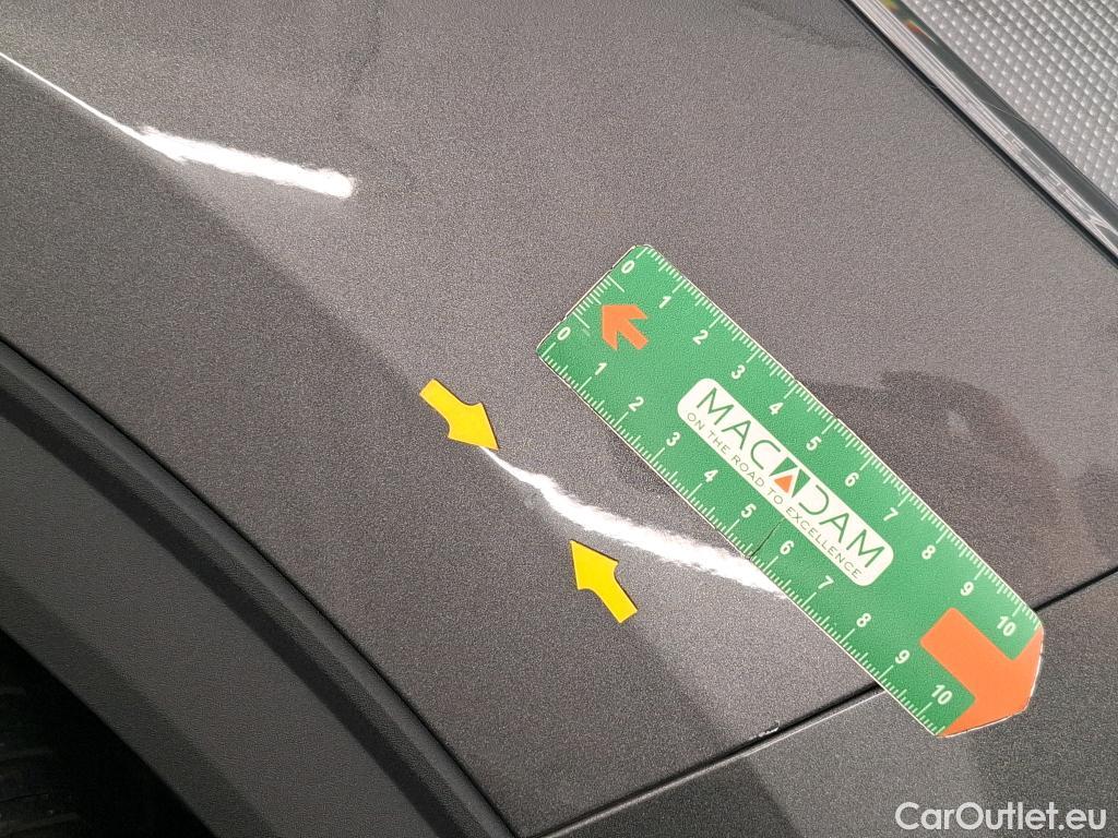  Ford  Kuga FORD  / 2019 / 5P / SUV 2.5 Duratec 190 FHEV Powershift Titanium #34