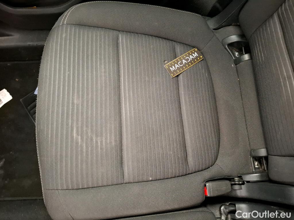  Ford  Kuga FORD  / 2019 / 5P / SUV 2.5 Dur 225 hybrid PHEV Pshift Titanium #10