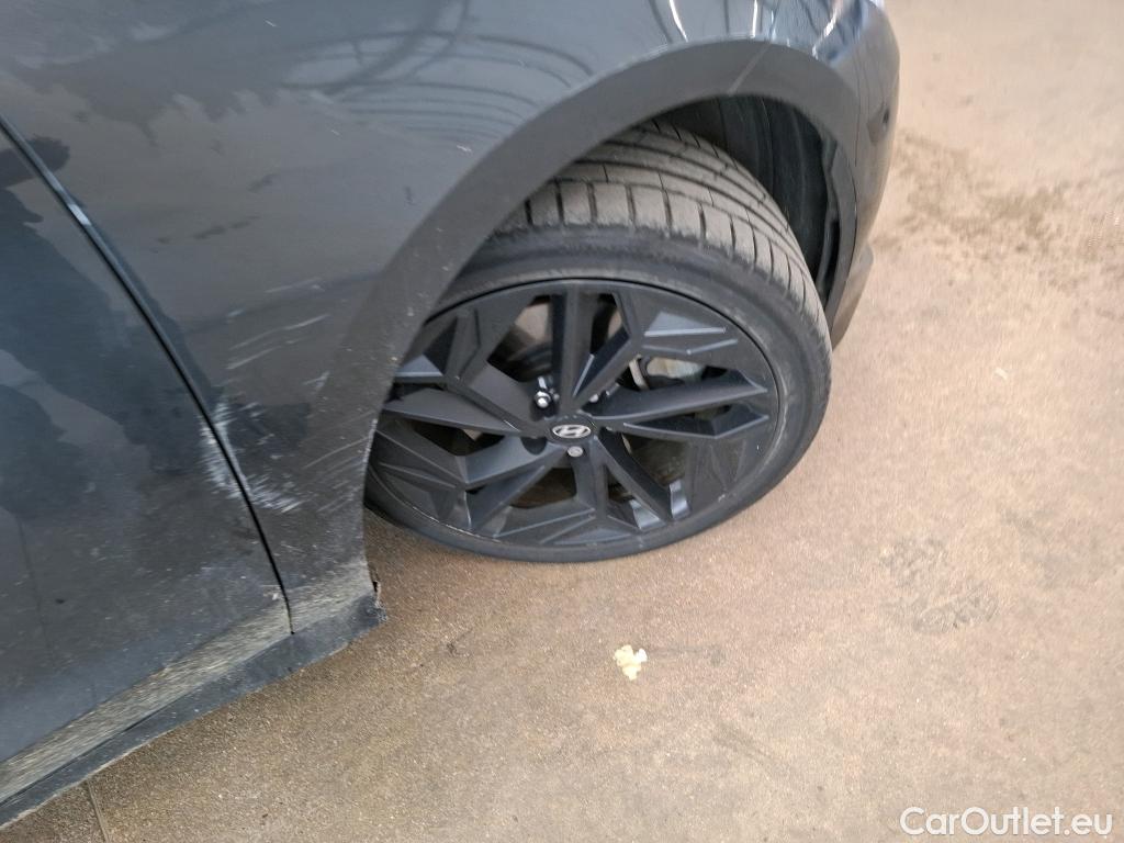  Hyundai   Ioniq Ioniq 6 First Edition Electrique 4WD 77kWh BVA #17