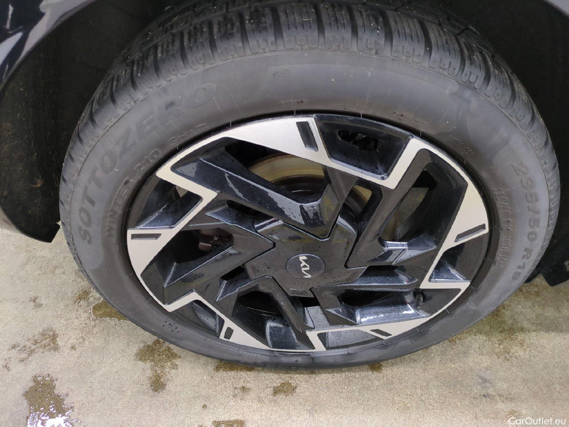  KIA  Sportage KIA  / 2021 / 5P / SUV 1.6 T-GDI 265 PHEV AUTO 4WD GT-L PREM BU #8