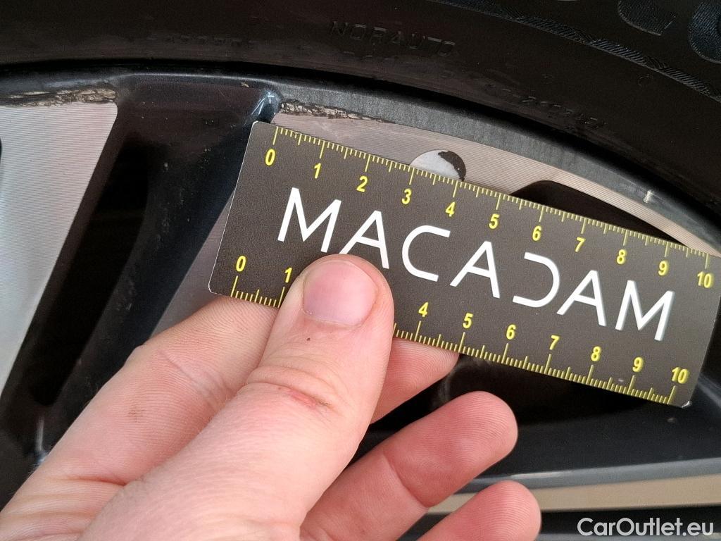  Hyundai  Bayon HYUNDAI  / 2021 / 5P / SUV 1.0 T-GDI 100 HYBRID 48V INTUITIVE #8