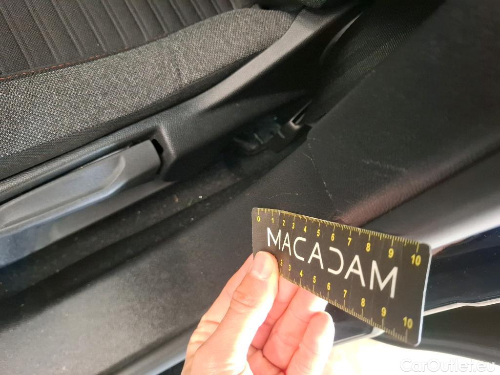  Peugeot  2008  Active Pack 1.2 PureTech 130CV BVA8 E6d #7