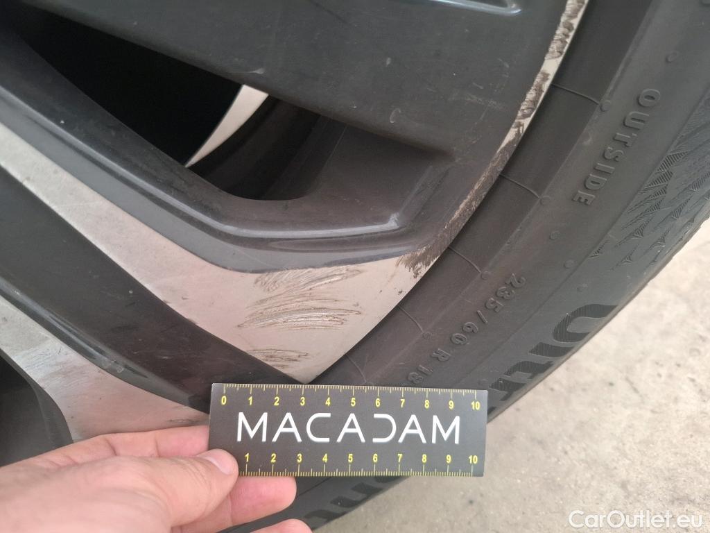  Mercedes  G-Klasee MERCEDES-BENZ GLC / 2019 / 5P / SUV 2.0 GLC 300 E BUSINESS LINE 4MATIC #102