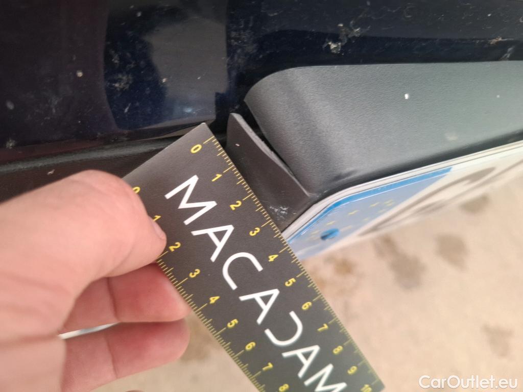  Mercedes  G-Klasee MERCEDES-BENZ GLC / 2019 / 5P / SUV 2.0 GLC 300 E BUSINESS LINE 4MATIC #104