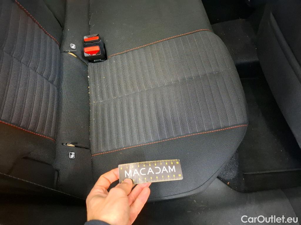  Peugeot  2008  Active Pack 1.2 PureTech 130CV BVA8 E6d #18