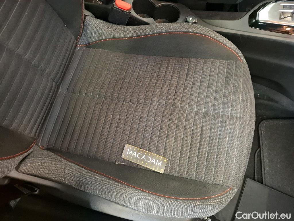  Peugeot  2008  Active Pack 1.2 PureTech 130CV BVA8 E6d #16