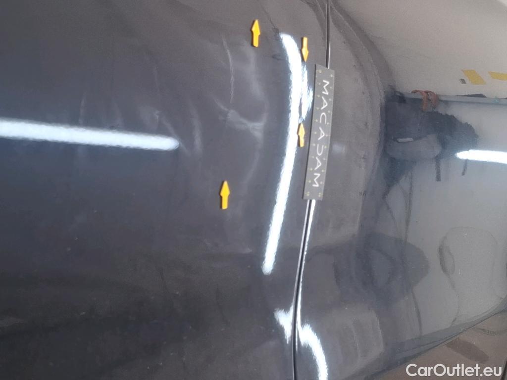  Mercedes  G-Klasee MERCEDES-BENZ GLC / 2019 / 5P / SUV 2.0 GLC 300 E BUSINESS LINE 4MATIC #111