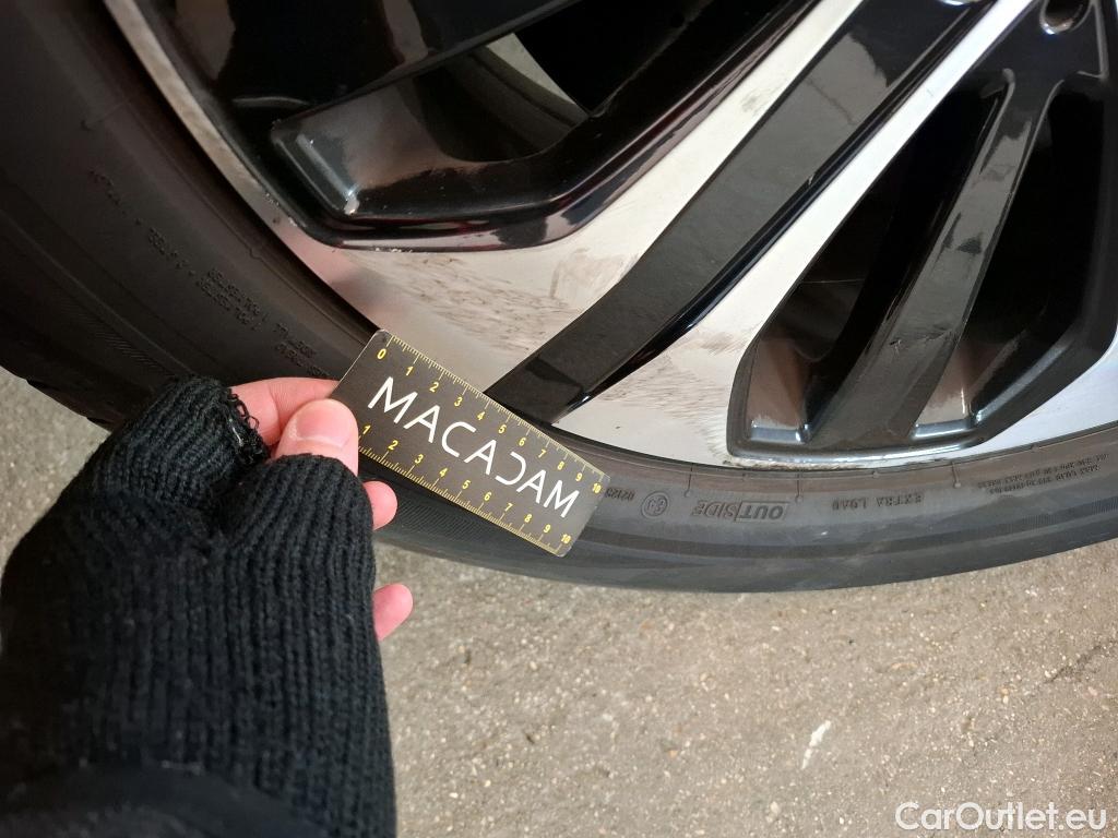  Mercedes  G-Klasee MERCEDES-BENZ GLC / 2019 / 5P / SUV 2.0 GLC 300 E BUSINESS LINE 4MATIC #10