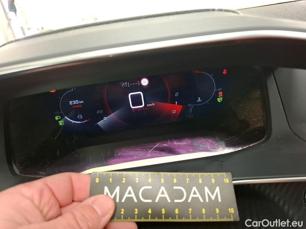  Peugeot  2008 PEUGEOT  / 2019 / 5P / Crossover PureTech 130 S&S GT PACK #16