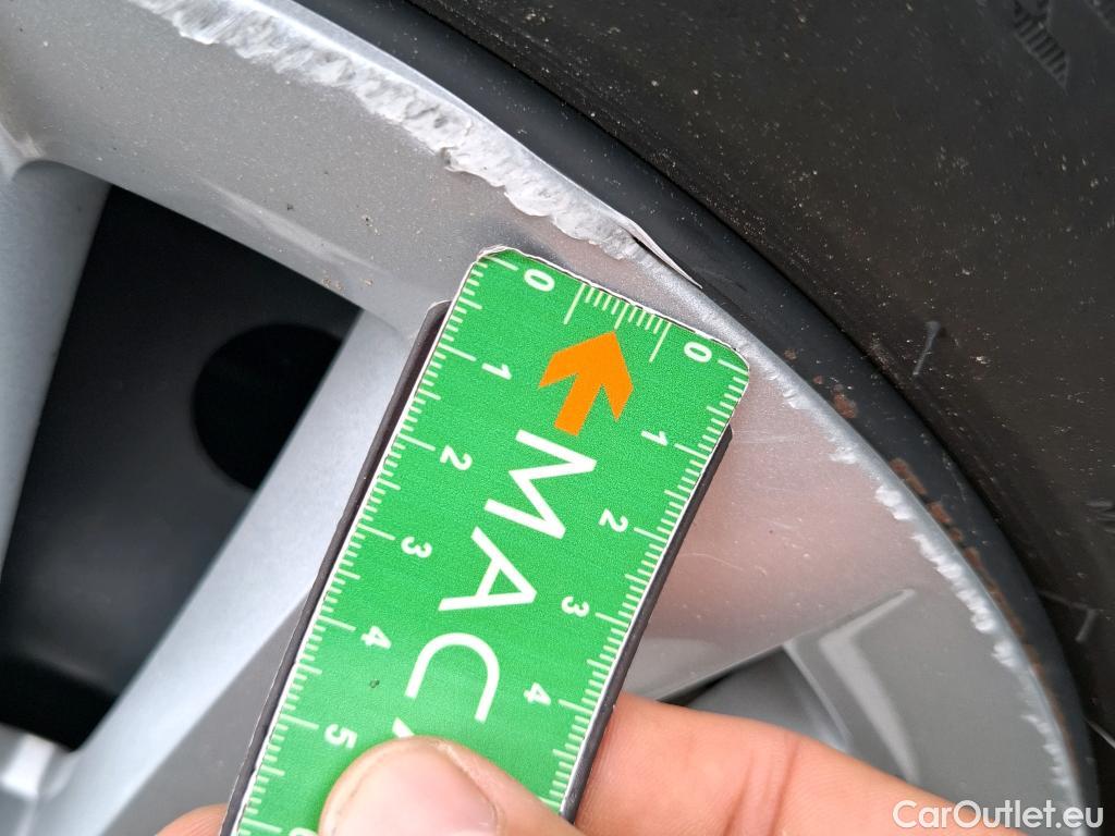  Nissan  Micra NISSAN  / 2016 / 5P / Berline IG-T 92 Business Edition / VO RECONDITIONNE - PHOTOS AVANT RECONDITIONNEMENT #7