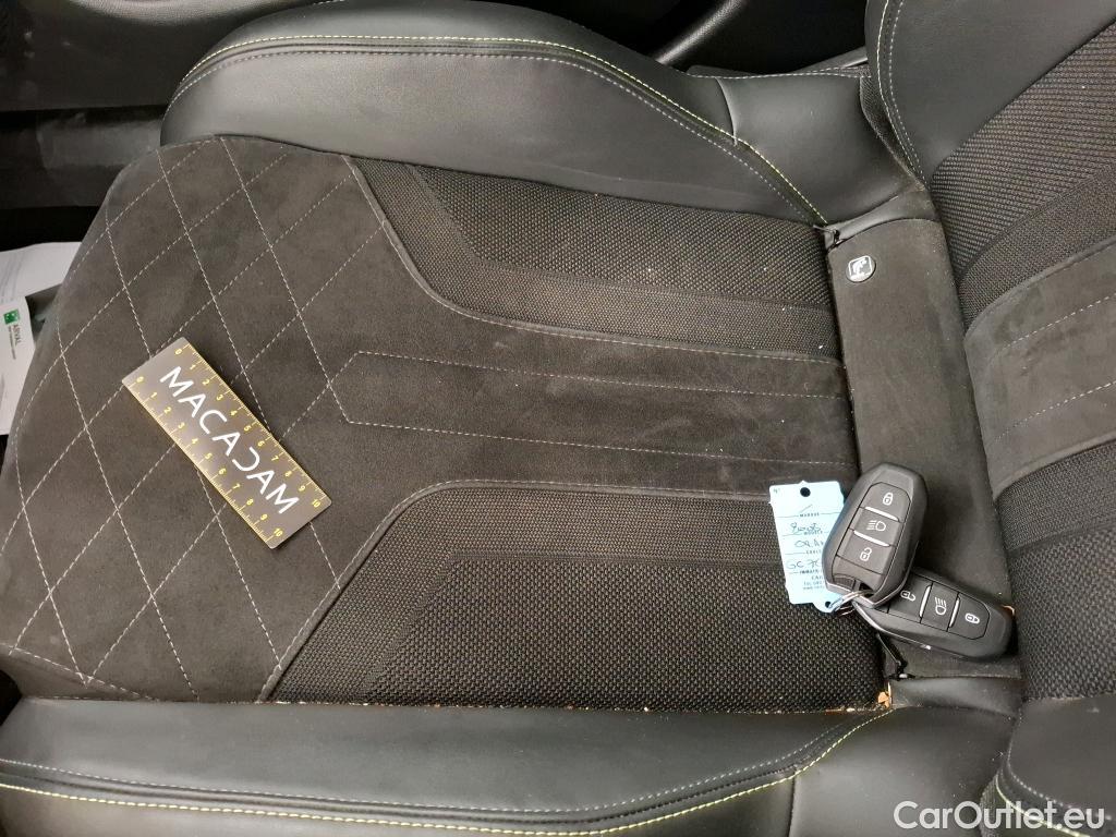  Peugeot  2008 PEUGEOT  / 2019 / 5P / Crossover PureTech 130 S&S GT PACK #12