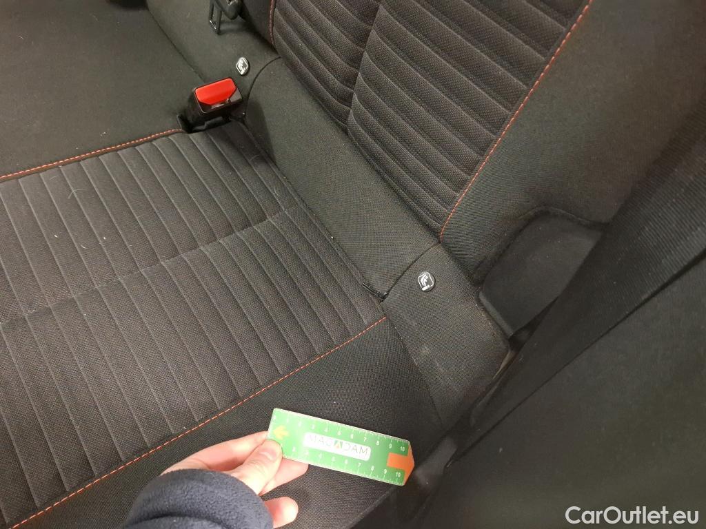  Peugeot  2008  Active Pack 1.2 PureTech 130CV BVA8 E6d #10