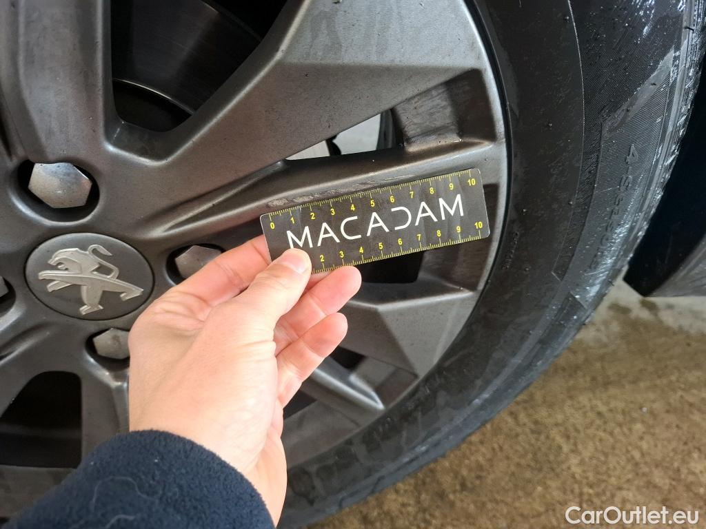  Peugeot  2008  Active Pack 1.2 PureTech 130CV BVA8 E6d #23